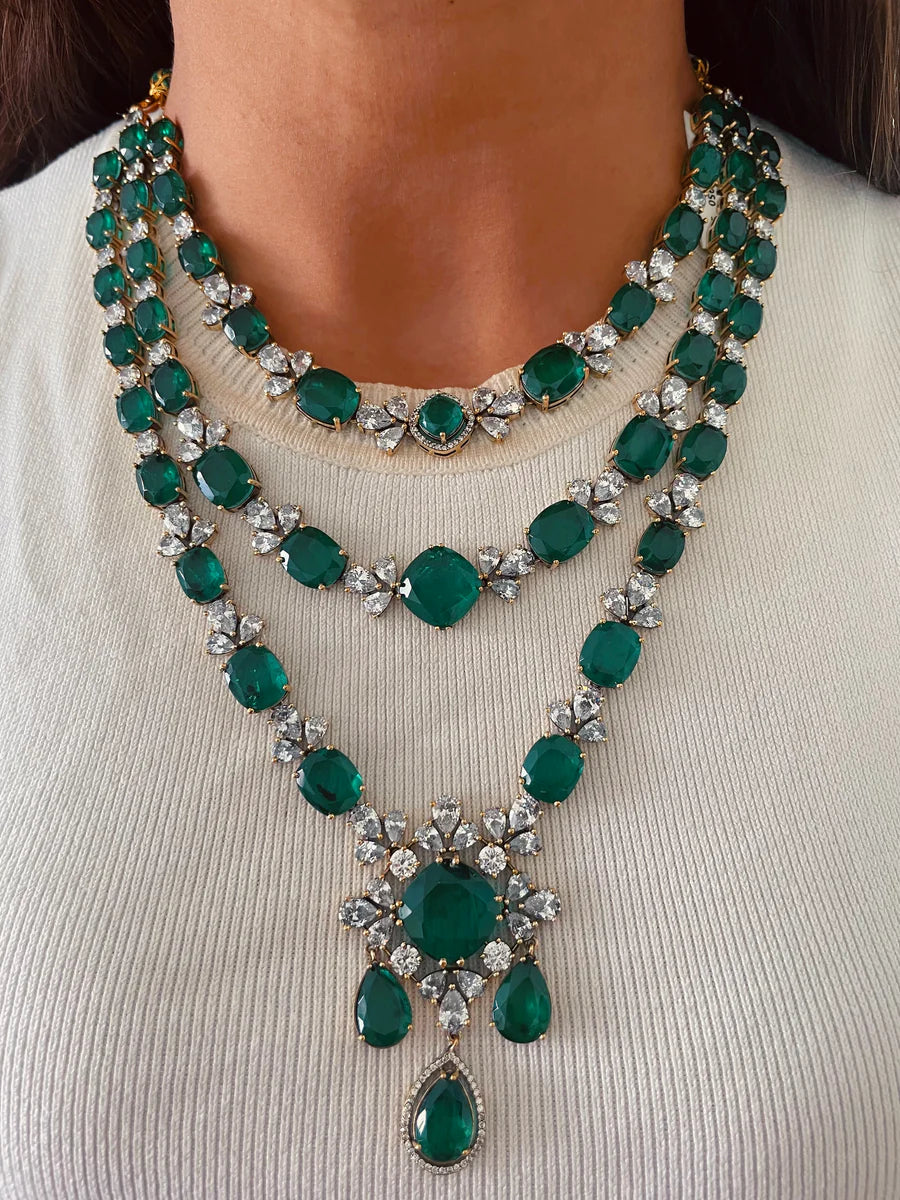 Zarfina Emerald Maharani Imperial Diamond Haar Necklace Set (Necklace & Earrings)